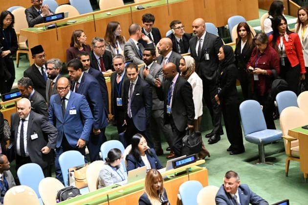 September 24, 2026, New York, New York, USA: Delegates stand up and depart in protest as Prime Minister Benjamin Netanyhu of Israel speaks during day 3 of the opening of the 81st Session of the United Nations General Assembly at UN Headquarters in New York, New York, USA on Thursday, 24 September, 2026 New York USA - ZUMAs152 20260924_faa_s152_296 Copyright: xKylexMazza CNPx