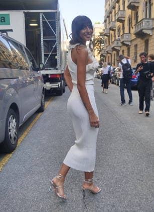 IPA88927230 - Milan, Milan Women s Fashion Week: Spring Summer 2026 2027 - Women s Fashion, Spring Summer 2026–2027, Alberta Ferretti Fashion Show—Pictured: Guest  Copyright: xLucaxPontix xLucaPonti IpaAgencyx IPA88927230