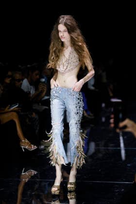MFW Spring Summer 2027 Roberto Cavalli Runway MP MILAN, ITALY - SEPTEMBER 24: a model walks the catwalk of Roberto Cavalli fashion show catwalk during the Milan Fashion Week - Womenswear Spring Summer 2027 on September 24, 2026 in Milan, Italy. Photo by Marco Piovanotto Abacapress.com Milan Italy  Copyright: xPiovanottoxMarco ABACAx