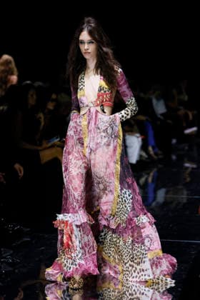 MFW Spring Summer 2027 Roberto Cavalli Runway MP MILAN, ITALY - SEPTEMBER 24: a model walks the catwalk of Roberto Cavalli fashion show catwalk during the Milan Fashion Week - Womenswear Spring Summer 2027 on September 24, 2026 in Milan, Italy. Photo by Marco Piovanotto Abacapress.com Milan Italy  Copyright: xPiovanottoxMarco ABACAx
