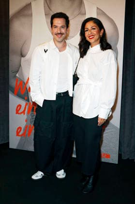 Nico Stank und Tülin Sezgin bei der Präsentation des Buches Wann ist ein Mann ein Mann?! von Riccardo Simonetti im The Ritz-Carlton Hotel. Berlin, 24.09.2026
