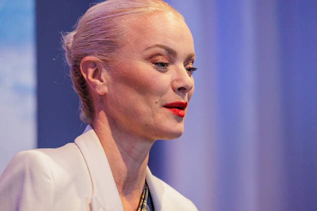 24.09.2026. Düsseldorf. Franziska Knuppe auf dem Blue Carpet zum Launch des neuen Guerlain L™Heure Bleue Eau de Parfum im Düsseldorfer Lofthouse. Düsseldorf Lofthouse, Reisholzer Werftstraße Nordrhein-Westfalen Deutschland