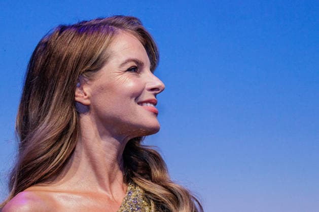 24.09.2026. Düsseldorf. Yvonne Catterfeld auf dem Blue Carpet zum Launch des neuen Guerlain L™Heure Bleue Eau de Parfum im Düsseldorfer Lofthouse. Düsseldorf Lofthouse, Reisholzer Werftstraße Nordrhein-Westfalen Deutschland