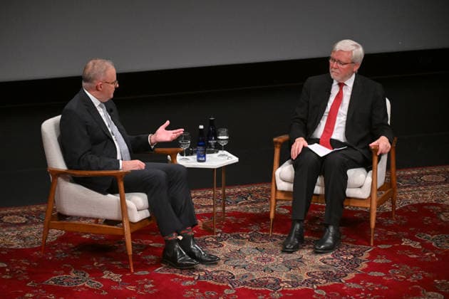 ANTHONY ALBANESE UNITED STATES VISIT, Australia™s Prime Minister Anthony Albanese in conversation with former prime minister Kevin Rudd at the Asia Society during the United Nations General Assembly in New York, Thursday, September 24, 2026. ( NO ARCHIVING NEW YORK New York United States of America  Copyright: xMICKxTSIKASx 20260925117919996058
