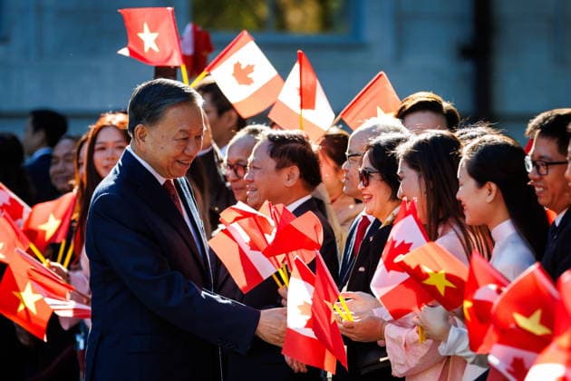 September 24, 2026, Ottawa, On, CANADA: Vietnamese General Secretary and President To Lam greets members of the community during an official welcome ceremony at Rideau Hall in Ottawa, on Thursday, Sept. 24, 2026. Ottawa CANADA  - ZUMAc35_ 20260924_zaf_c35_100 Copyright: xKeitoxNewmanx