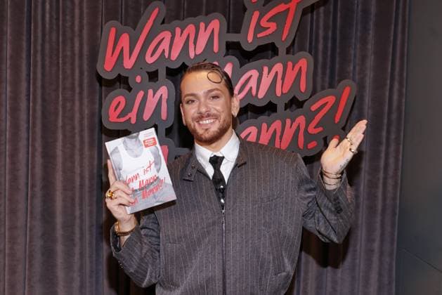 Riccardo Simonetti Buchvorstellung Riccardo Simonetti ?Riccardo Simonetti stellt sein fünftes Buch: ãWann ist ein Mann ein Mann?!Ò, The Ritz-Carlton, Berlin, Datum: 24.09.2026 Copyright: xEventpress Kratschx