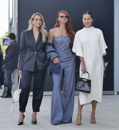 IPA88932845 - Milan, Milan Women s Fashion Week: Spring Summer 2026–2027 — Women s Fashion, Spring Summer 2026–2027 — Genny Fashion Show — Pictured: Guest  Copyright: xLucaxPontix xLucaPonti IpaAgencyx IPA88932845