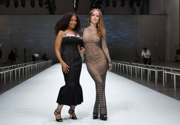 IPA88933208 - Milan, Milan Women s Fashion Week: Spring Summer 2026 2027 - Women s Fashion, Spring Summer 2026–2027 - Genny Fashion Show - Pictured: Guest  Copyright: xLucaxPontix xLucaPonti IpaAgencyx IPA88933208
