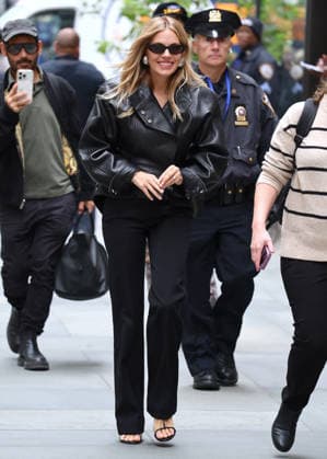 Sienna Miller Out - NYC Actress Sienna Miller is all smiling with two different outfits on her way to the Today show at NBC studio in New York on September 24, 2026. Photo by Dylan Travis ABACAPRESS.COM New York city NY United States  Copyright: xDylanxTravis ABACAx