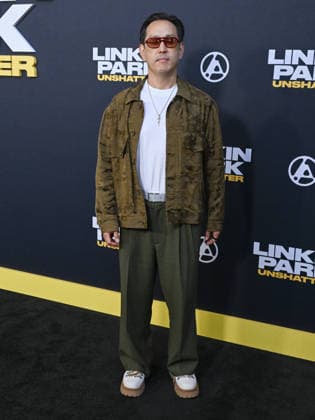 September 24, 2026, Los Angeles, California, USA: American musician, DJ, director, and visual artist JOE HAHN, 49, attends Linkin Park: Unshatter World Premiere red carpet. Los Angeles USA  - ZUMAb173 20260924_aap_b173_004 Copyright: xBillyxBennightx