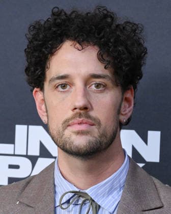 September 24, 2026, Los Angeles, California, USA: American songwriter, producer, and musician COLIN BRITTAIN, 39, attends Linkin Park: Unshatter World Premiere red carpet. Los Angeles USA  - ZUMAb173 20260924_aap_b173_031 Copyright: xBillyxBennightx