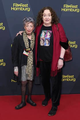 Brigitte Janner und Mechthild Großmann bei der Festivaleröffnung mit der Premiere des Kinofilms The Idiot(s) auf dem 34. Filmfest Hamburg 2026 im Cinemaxx Dammtor. Hamburg, 24.09.2026