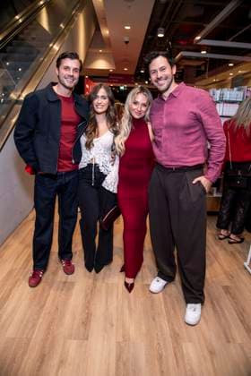 ABB TKMAXX- Tim Reitz, Vivien Grabatis, Jenny Köpper und Sebastian Klaus zu Gast auf dem roten Teppich bei der Neueroeffnung der TK Maxx Filiale am Alexanderplatz am 24.09.2026 in Berlin Berlin Deutschland