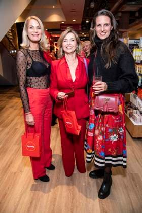 ABB TKMAXX- Gast Tina Ruland und Katrin Wrobel zu Gast auf dem roten Teppich bei der Neueroeffnung der TK Maxx Filiale am Alexanderplatz am 24.09.2026 in Berlin Berlin Deutschland