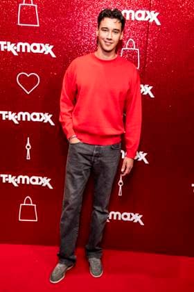 ABB TKMAXX- San Diego Pooth zu Gast auf dem roten Teppich bei der Neueroeffnung der TK Maxx Filiale am Alexanderplatz am 24.09.2026 in Berlin Berlin Deutschland