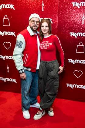 ABB TKMAXX- Felix von Jascheroff und Alexandra Sophie zu Gast auf dem roten Teppich bei der Neueroeffnung der TK Maxx Filiale am Alexanderplatz am 24.09.2026 in Berlin Berlin Deutschland