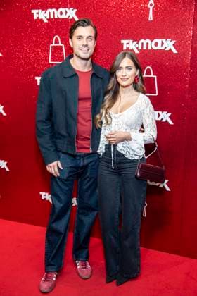 ABB TKMAXX- Tim Reitz und Vivien Grabatis zu Gast auf dem roten Teppich bei der Neueroeffnung der TK Maxx Filiale am Alexanderplatz am 24.09.2026 in Berlin Berlin Deutschland