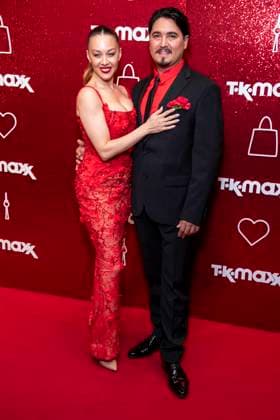 ABB TKMAXX- Oana Nechiti und Erich Klann zu Gast auf dem roten Teppich bei der Neueroeffnung der TK Maxx Filiale am Alexanderplatz am 24.09.2026 in Berlin Berlin Deutschland
