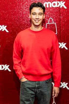 ABB TKMAXX- San Diego Pooth zu Gast auf dem roten Teppich bei der Neueroeffnung der TK Maxx Filiale am Alexanderplatz am 24.09.2026 in Berlin Berlin Deutschland
