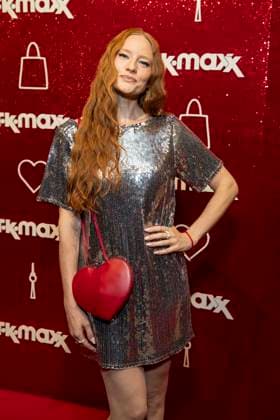 ABB TKMAXX- Barbara Meier zu Gast auf dem roten Teppich bei der Neueroeffnung der TK Maxx Filiale am Alexanderplatz am 24.09.2026 in Berlin Berlin Deutschland