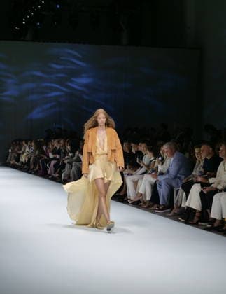 IPA88945378 - Milan, Milan Women s Fashion Week: Spring Summer 2026–2027 — Women s Fashion, Spring Summer 2026–2027 — Genny s fashion show. Runway  Copyright: xLucaxPontix xLucaPonti IpaAgencyx IPA88945378