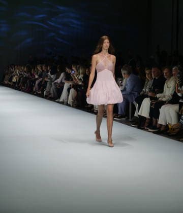 IPA88945395 - Milan, Milan Women s Fashion Week: Spring Summer 2026 2027 - Women s Fashion, Spring Summer 2026–2027, Genny s fashion show. Runway  Copyright: xLucaxPontix xLucaPonti IpaAgencyx IPA88945395