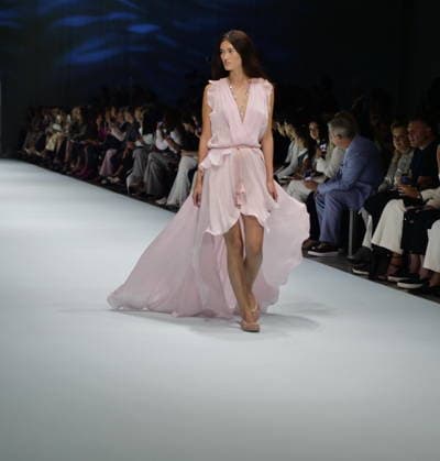 IPA88945403 - Milan, Milan Women s Fashion Week: Spring Summer 2026 2027 - Women s Fashion, Spring Summer 2026–2027, Genny s fashion show. Runway  Copyright: xLucaxPontix xLucaPonti IpaAgencyx IPA88945403