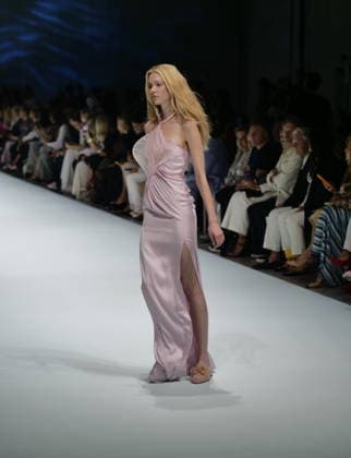 IPA88945407 - Milan, Milan Women s Fashion Week: Spring Summer 2026 2027 - Women s Fashion, Spring Summer 2026–2027, Genny s fashion show. Runway  Copyright: xLucaxPontix xLucaPonti IpaAgencyx IPA88945407