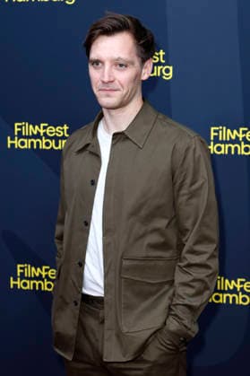 Jonas Nay bei der Festivaleröffnung mit der Premiere des Kinofilms The Idiot(s) auf dem 34. Filmfest Hamburg 2026 im Cinemaxx Dammtor. Hamburg, 24.09.2026