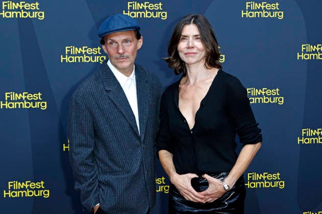 Michal Englert und Malgorzata Szumowska bei der Festivaleröffnung mit der Premiere des Kinofilms The Idiot(s) auf dem 34. Filmfest Hamburg 2026 im Cinemaxx Dammtor. Hamburg, 24.09.2026