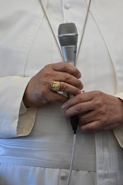Italy-Press Conference-2026 09 25 Italy,In Flight ,Vatican 2026 09 25 Pope Leo XIV during the press conference aboard the papal Flight to France for his apostolic journey. Photographer Alessia Giuliani Catholipressphoto EDITORIAL USE ONLY - NO BOOKS Copyright: xx