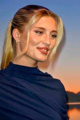 ABB GUERLAIN- Luna Schweiger zu Gast bei der Feier Event des Launch der Marke Maision Guerlain im Lofthouse am 24.09.2026 in Duesseldorf - Guerlain ist ein franzoesischer Kosmetikkonzern NRW Deutschland
