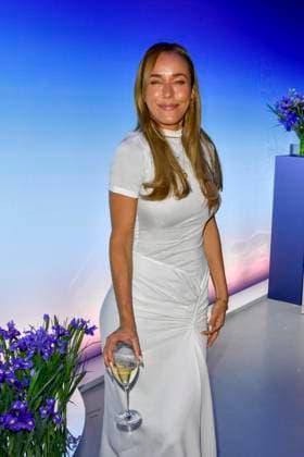 ABB GUERLAIN- Annemarie Carpendale solo zu Gast bei der Feier Event des Launch der Marke Maision Guerlain im Lofthouse am 24.09.2026 in Duesseldorf - Guerlain ist ein franzoesischer Kosmetikkonzern NRW Deutschland
