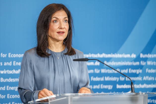 Pressestatement von Bundesministerin Katherina Reiche Pressestatement von Bundesministerin fuer Wirtschaft und Energie, Katherina Reiche am 25.09.2026 in Berlin. Berlin Berlin Deutschland BMWE