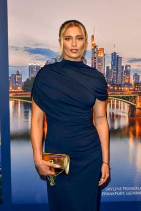 ABB GUERLAIN- Luna Schweiger zu Gast bei der Feier Event des Launch der Marke Maision Guerlain im Lofthouse am 24.09.2026 in Duesseldorf - Guerlain ist ein franzoesischer Kosmetikkonzern NRW Deutschland