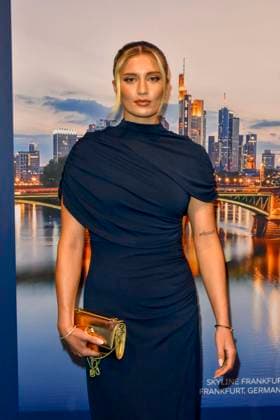 ABB GUERLAIN- Luna Schweiger zu Gast bei der Feier Event des Launch der Marke Maision Guerlain im Lofthouse am 24.09.2026 in Duesseldorf - Guerlain ist ein franzoesischer Kosmetikkonzern NRW Deutschland