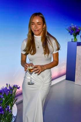 ABB GUERLAIN- Annemarie Carpendale solo zu Gast bei der Feier Event des Launch der Marke Maision Guerlain im Lofthouse am 24.09.2026 in Duesseldorf - Guerlain ist ein franzoesischer Kosmetikkonzern NRW Deutschland