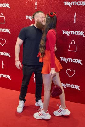 Toni Adriano Ammirabile und Klaudia Giez - Wiedereroeffnung nach Erweiterung des TK Maxx Stores unter dem CODE RED Night am Alexanderplatz in Berlin am 24.09.2026. TK Maxx Store Re-Opening