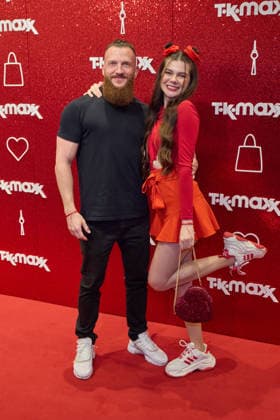 Toni Adriano Ammirabile und Klaudia Giez - Wiedereroeffnung nach Erweiterung des TK Maxx Stores unter dem CODE RED Night am Alexanderplatz in Berlin am 24.09.2026. TK Maxx Store Re-Opening