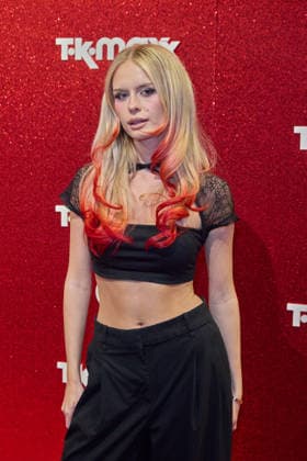 Leni Mariee - Wiedereroeffnung nach Erweiterung des TK Maxx Stores unter dem CODE RED Night am Alexanderplatz in Berlin am 24.09.2026. TK Maxx Store Re-Opening