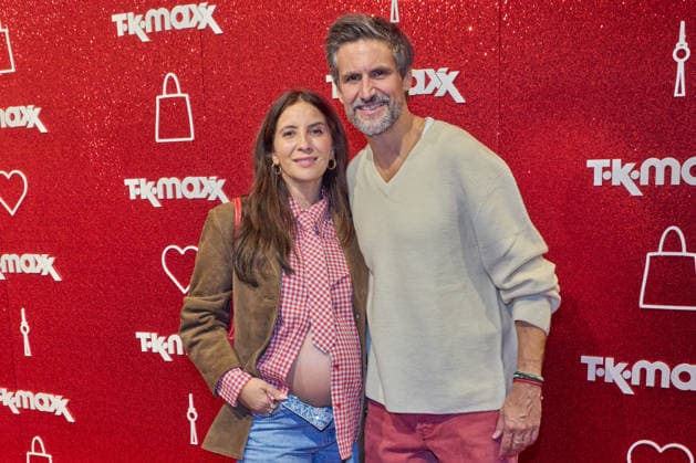 Chryssanthi Kavazi (schwanger) mit Ehemann Tom Beck - Wiedereroeffnung nach Erweiterung des TK Maxx Stores unter dem CODE RED Night am Alexanderplatz in Berlin am 24.09.2026. TK Maxx Store Re-Opening
