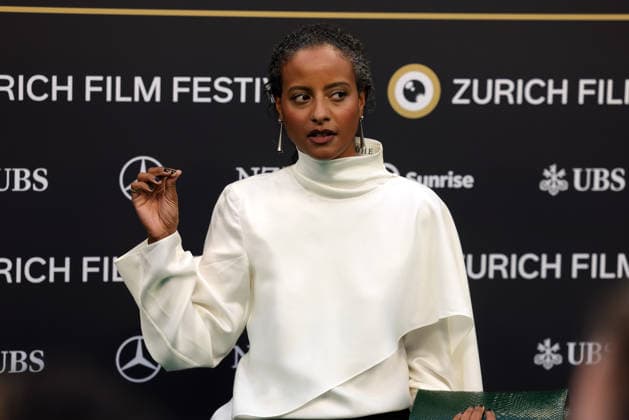 22. Zurich Film Festival 2026 Sara Nuru (Model) auf dem grünen Teppich. Opening Night des 22. Zurich Film Festivals am 24.09.2026 im Kongresshaus Zürich. Kanton Zürich, Schweiz.