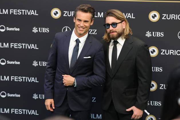 22. Zurich Film Festival 2026 Baschi (Schweizer Popsänger) mit Bastian Baker (Schweizer Singer-Songwriter und Gitarrist) auf dem grünen Teppich. Opening Night des 22. Zurich Film Festivals am 24.09.2026 im Kongresshaus Zürich. Kanton Zürich, Schweiz.
