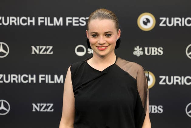 Luna Wedler - 22. Zurich Film Festival 2026 Luna (Sofia) Wedler (Schweizer Schauspielerin) auf dem grünen Teppich. Opening Night des 22. Zurich Film Festivals am 24.09.2026 im Kongresshaus Zürich. Kanton Zürich, Schweiz.
