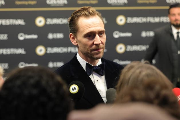Tom Hiddleston - 22. Zurich Film Festival 2026 Tom Hiddleston (Thomas William Hiddleston, britischer Schauspieler) auf dem grünen Teppich. Opening Night des 22. Zurich Film Festivals am 24.09.2026 im Kongresshaus Zürich. Kanton Zürich, Schweiz.