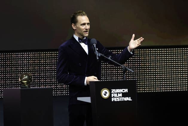 22. Zurich Film Festival 2026 Tom Hiddleston (Thomas William Hiddleston, britischer Schauspieler) wird mit dem Golden Eye Award ausgezeichnet. Opening Night des 22. Zurich Film Festivals am 24.09.2026 im Kongresshaus Zürich. Kanton Zürich, Schweiz.