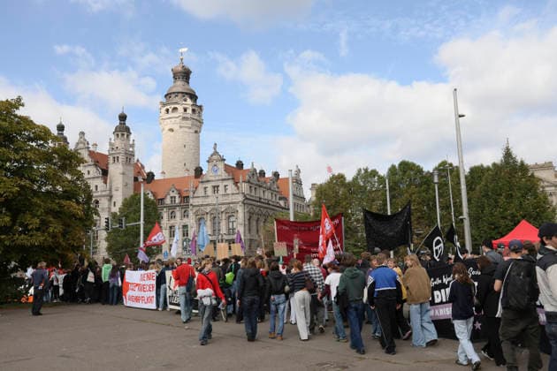 Schüler demonstrieren gegen Wehrpflicht in Leipzig Schüler demonstrieren gegen die geplante Einführung der Wehrpflicht in Leipzig. Der Schulstreik findet im Rahmen bundesweiter Proteste statt. 25. September 2026, Leipzig.
