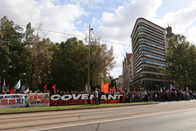 Schüler demonstrieren gegen Wehrpflicht in Leipzig Schüler demonstrieren gegen die geplante Einführung der Wehrpflicht in Leipzig. Der Schulstreik findet im Rahmen bundesweiter Proteste statt. 25. September 2026, Leipzig.