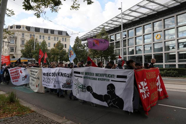 Schüler demonstrieren gegen Wehrpflicht in Leipzig Schüler demonstrieren gegen die geplante Einführung der Wehrpflicht in Leipzig. Der Schulstreik findet im Rahmen bundesweiter Proteste statt. 25. September 2026, Leipzig.
