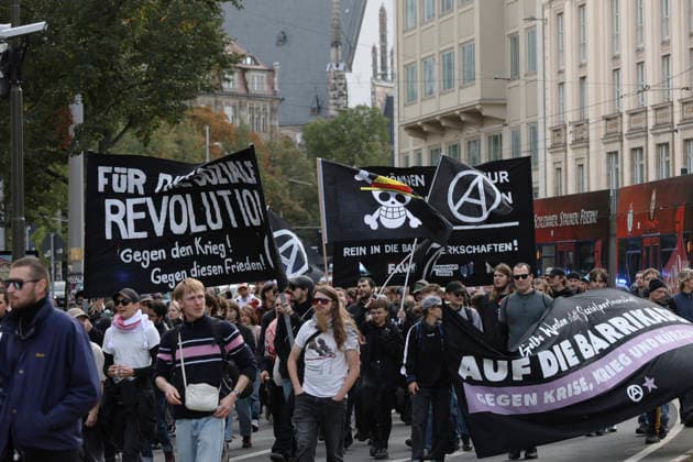 Schüler demonstrieren gegen Wehrpflicht in Leipzig Schüler demonstrieren gegen die geplante Einführung der Wehrpflicht in Leipzig. Der Schulstreik findet im Rahmen bundesweiter Proteste statt. 25. September 2026, Leipzig.